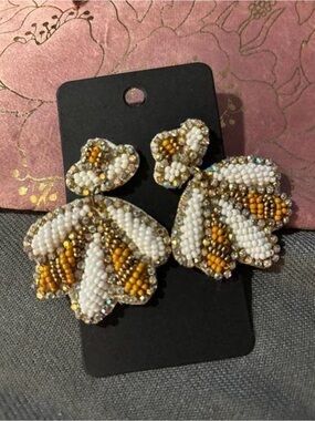 Beaded Floral Drop Earrings - White & Gold